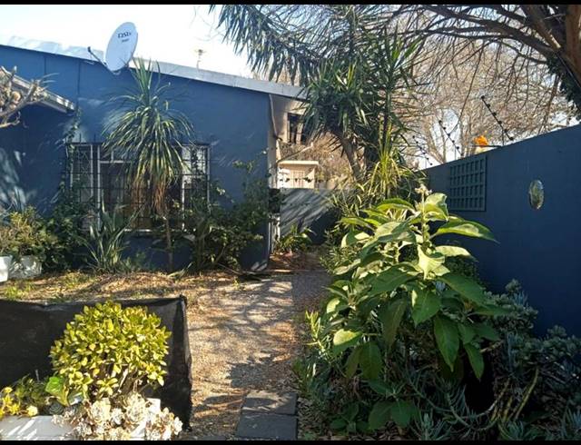 3 BEDROOM HOUSE FOR SALE IN WESTDENE